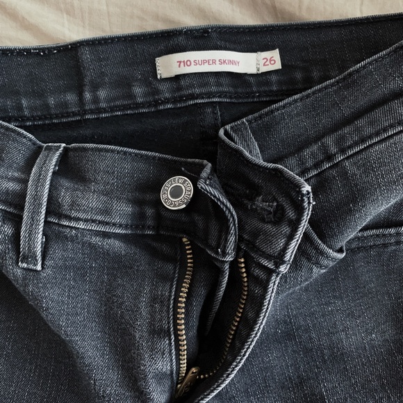 Levi’s Strauss 710 Super Skinny Jeans - Picture 3 of 4